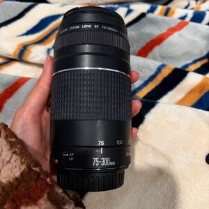 Canon EF Black Zoom Lens 75-300mm